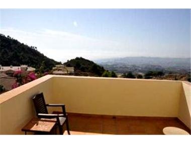 Villa for sale in La Duquesa (Andalucia)