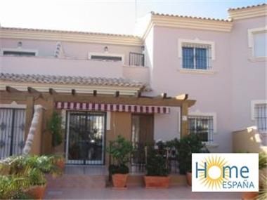 Townhouse for sale in El Carmoli (Murcia)