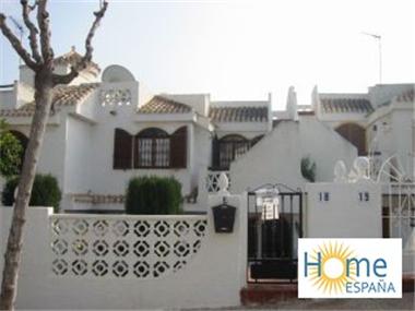 Townhouse for sale in El Carmoli (Murcia)