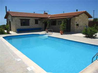Detached Bungalow for sale in Anoyira (Limassol)