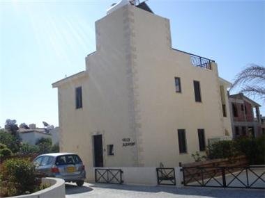 Detached Villa for sale in Kato Paphos (Paphos)