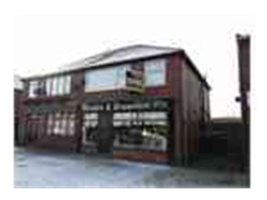 House for sale in Oldham (Oldham)