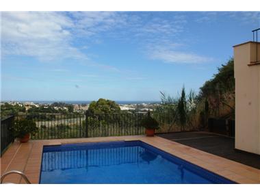 Apartment for sale in Benahavis (Andalucia)
