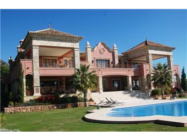 Villa for sale in Sierra Blanca (Andalucia)