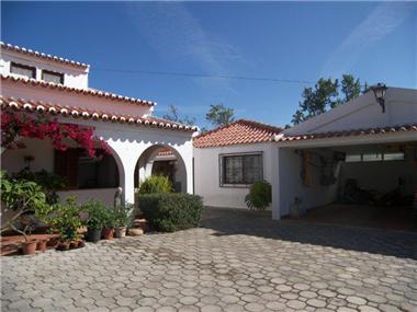 Villa for sale in Odiaxere (Faro)