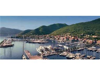 Apartment for sale in Tivat (Montenegro)