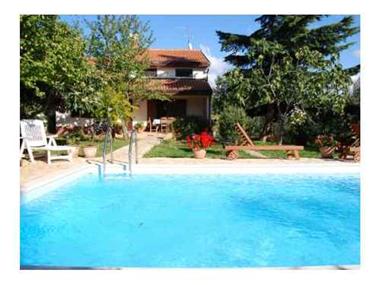 House for sale in Brtonigla (Istarska Zupanija)