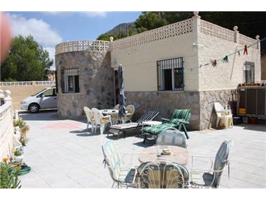 Villa / Detached for sale in Orcheta (Valencia)