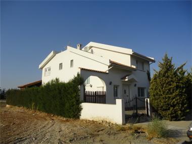 Detached House for sale in Latsia (Nicosia)