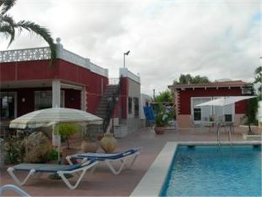 Commercial for sale in El Altet (Valencia)