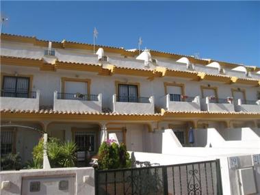 Townhouse for sale in Santiago de la Ribera (Murcia)