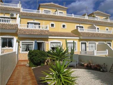 Townhouse for sale in Formentera de Segura (Valencia)