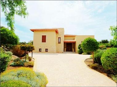 Villa for sale in Kouklia (Paphos)