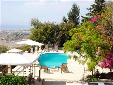 Villa for sale in Armou (Paphos)