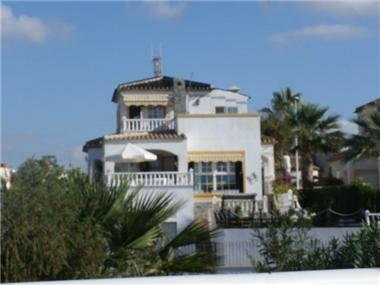 Detached Villa for sale in Orihuela Costa (Valencia)