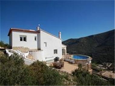Villa for sale in Pedreguer (Valencia)