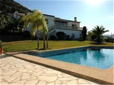 Villa for sale in Pedreguer (Valencia)