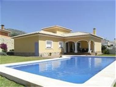 Villa for sale in Beniarbeig (Valencia)