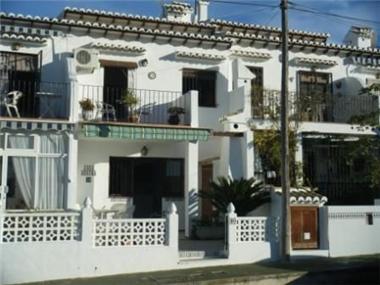 Townhouse for sale in Los Balcones (Valencia)