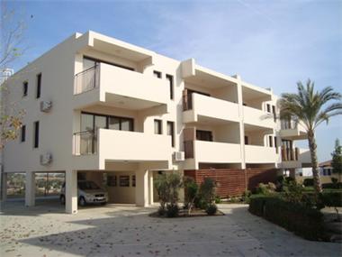 Apartment for sale in Mazotos (Larnaca)