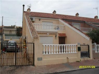 Townhouse for sale in Los Balcones (Valencia)