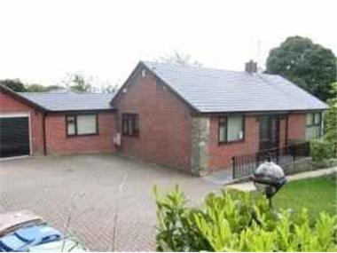 House for sale in County of Staffordshire (England)