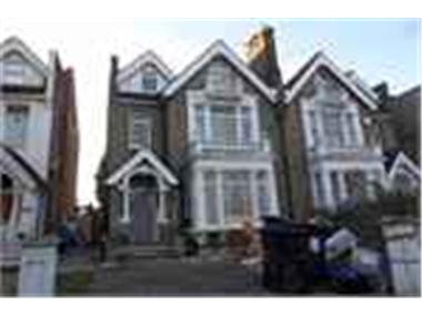 House for sale in London (London)