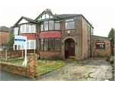 House for sale in Sale (Trafford)