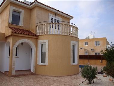 Villa for sale in Xylophaghou (Larnaca)
