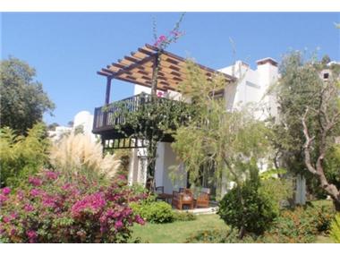 Villa for sale in Gumusluk (Mugla)