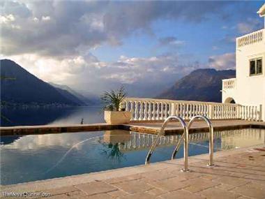 Apartment for sale in Kotor (Montenegro)