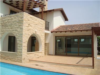 Villa / Detached for sale in Ayia Thekla (Famagusta)