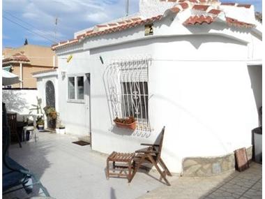 Villa / Detached for sale in La Zenia (Valencia)