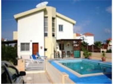 Villas for sale in Ayia Thekla (Famagusta)