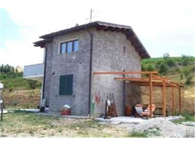 Villa for sale in Ancarano (Regione Abruzzo)