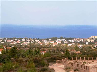 Land for sale in Bellapais (Kyrenia)