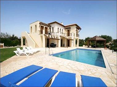 Villa for sale in Kouklia (Paphos)