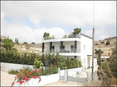 Villa for sale in Konia (Paphos)