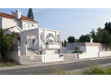 Detached Villa for sale in Kalogrea (Kyrenia)