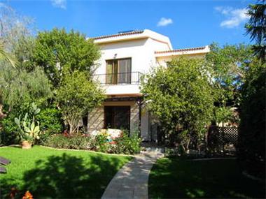 Detached Villa for sale in Pissouri (Limassol)