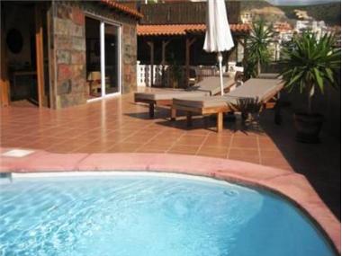 Villa for sale in La Playa de Arguineguin (Canary Islands)