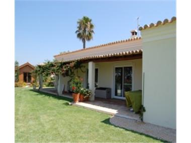 House for sale in Mexilhoeira Grande (Faro)