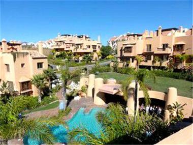 Town House for sale in Calahonda (Andalucia)