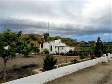 Finca for sale in Estacion de Cartama (Andalucia)