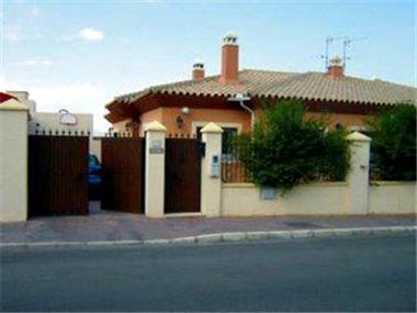Villa for sale in Cerralba (Andalucia)