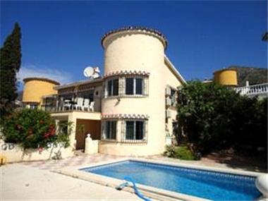 Villa for sale in Arroyo de la Miel (Andalucia)