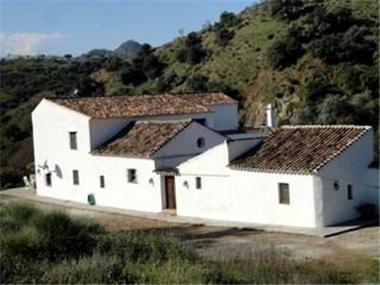 Finca for sale in Almogia (Andalucia)