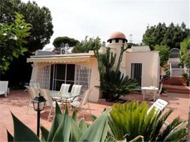 Villa for sale in Calahonda (Andalucia)
