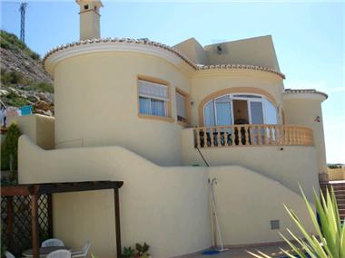 Villa for sale in Jalon (Valencia)