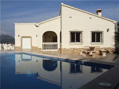 Villa for sale in Ador (Valencia)